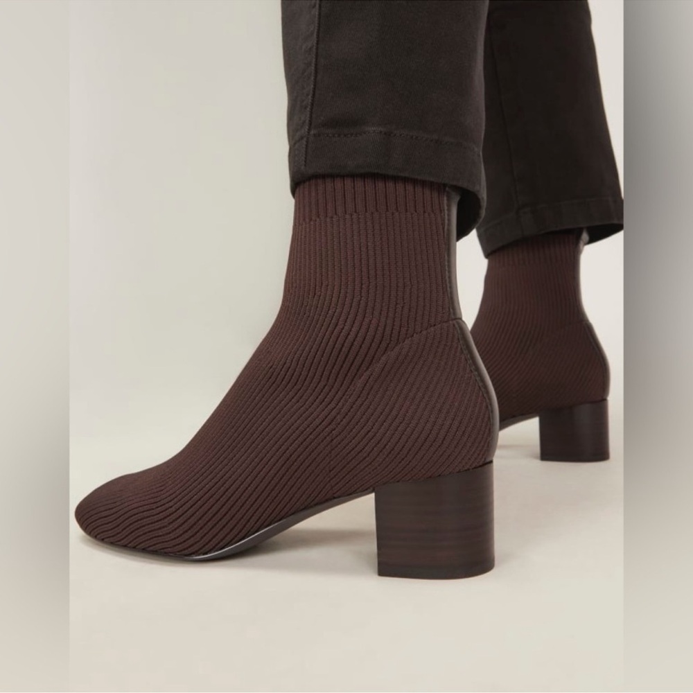 Everlane dark brown knit glove boot